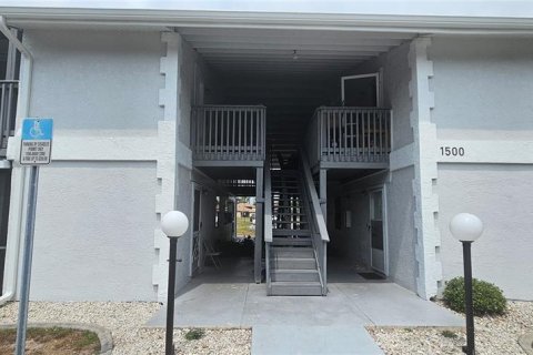 Condo in Punta Gorda, Florida, 2 bedrooms  № 1260381 - photo 1