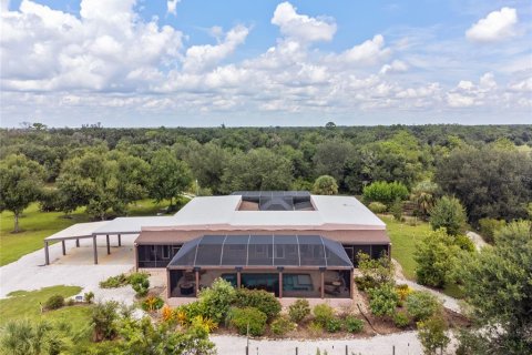 Villa ou maison à vendre à Punta Gorda, Floride: 4 chambres, 340.86 m2 № 1384780 - photo 2