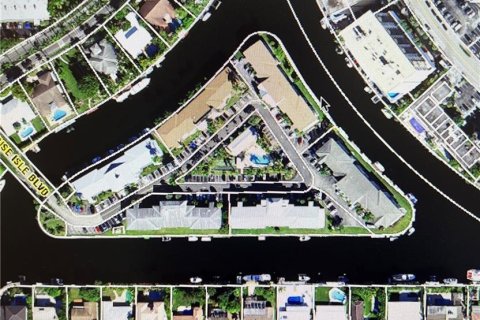 Terreno en venta en Hallandale Beach, Florida № 1182475 - foto 1