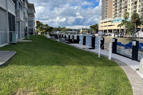 Terreno en venta en Hallandale Beach, Florida № 1182475 - foto 4