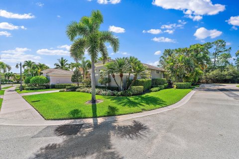 Villa ou maison à vendre à Palm Beach Gardens, Floride: 3 chambres, 245.17 m2 № 1185290 - photo 2