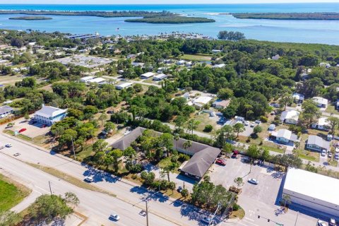 Immobilier commercial à louer à Englewood, Floride: 529.54 m2 № 228078 - photo 1