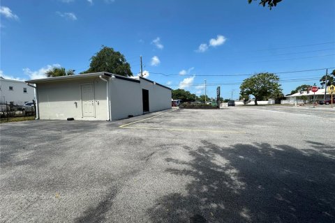 Immobilier commercial à vendre à New Port Richey, Floride: 105.91 m2 № 1245323 - photo 12