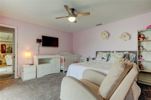 Hôtel, hôtellerie à vendre à Redington Shores, Floride: 392.98 m2 № 1352836 - photo 25