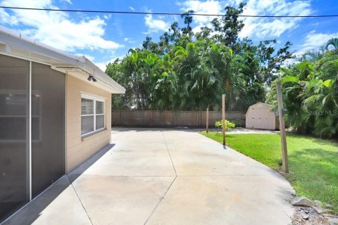 House in Saint Petersburg, Florida 2 bedrooms, 105.91 sq.m. № 1352876 - photo 25