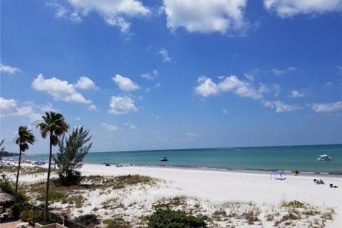 Condominio en alquiler en Madeira Beach, Florida, 3 dormitorios, 137.5 m2 № 251598 - foto 13