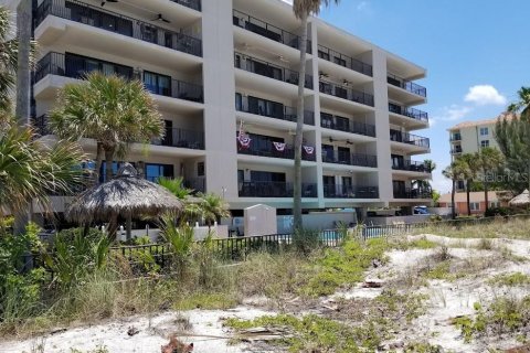 Copropriété à louer à Madeira Beach, Floride: 3 chambres, 137.5 m2 № 251598 - photo 3