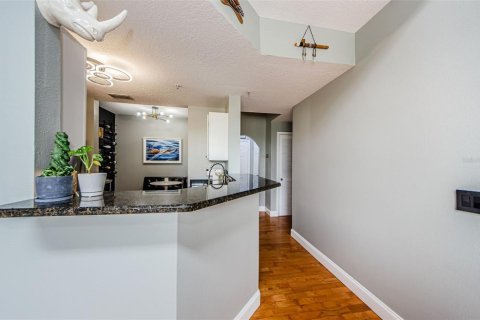 Condominio en venta en Tampa, Florida, 1 dormitorio, 86.77 m2 № 1343399 - foto 21