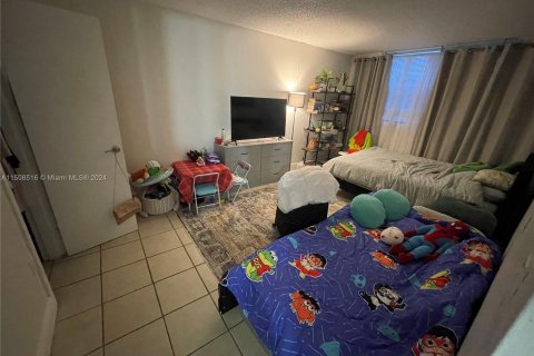 Купить кондоминиум в Норт-Майами, Флорида 2 спальни, 88.63м2, № 936335 - фото 5