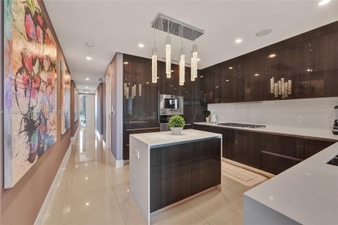 Condo in Aventura, Florida, 3 bedrooms  № 1229896 - photo 12