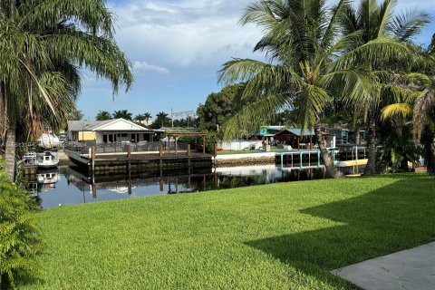 Villa ou maison à vendre à Dania Beach, Floride: 4 chambres, 143.35 m2 № 1372697 - photo 18