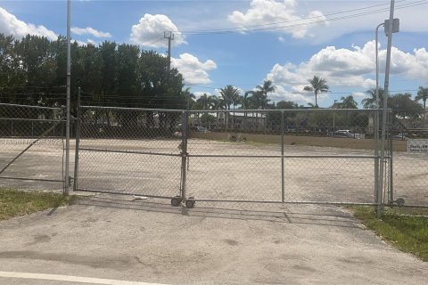 Terrain à vendre à Plantation, Floride № 134332 - photo 1