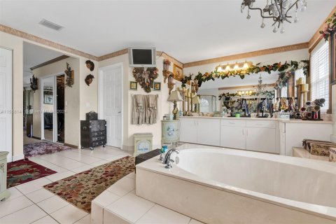 Villa ou maison à vendre à Miramar, Floride: 6 chambres, 366.78 m2 № 1092501 - photo 22