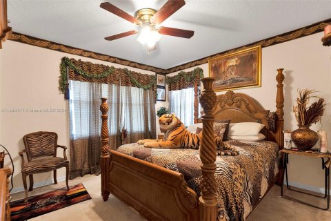 House in Miramar, Florida 6 bedrooms, 366.78 sq.m. № 1092501 - photo 26