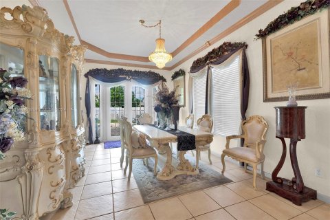 House in Miramar, Florida 6 bedrooms, 366.78 sq.m. № 1092501 - photo 6