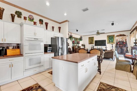 Villa ou maison à vendre à Miramar, Floride: 6 chambres, 366.78 m2 № 1092501 - photo 7