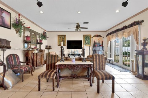 Villa ou maison à vendre à Miramar, Floride: 6 chambres, 366.78 m2 № 1092501 - photo 17