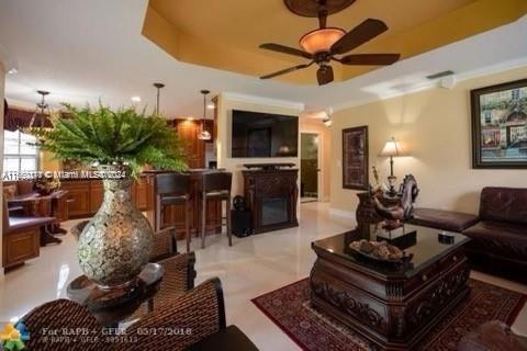 Casa en alquiler en Sunrise, Florida, 4 dormitorios, 242.01 m2 № 1387805 - foto 2