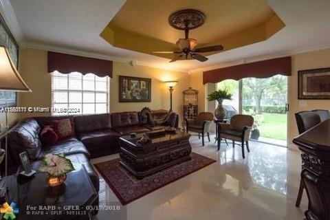 Casa en alquiler en Sunrise, Florida, 4 dormitorios, 242.01 m2 № 1387805 - foto 6