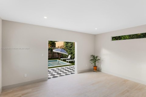 Casa en venta en Miami, Florida, 4 dormitorios, 181.35 m2 № 1387762 - foto 14