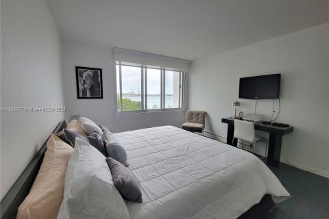 Condominio en venta en Miami Beach, Florida, 1 dormitorio, 79.15 m2 № 1270710 - foto 12