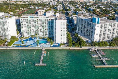 Condominio en venta en Miami Beach, Florida, 1 dormitorio, 79.15 m2 № 1270710 - foto 5