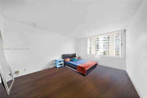 Condominio en venta en Miami Beach, Florida, 1 dormitorio, 79.15 m2 № 1270710 - foto 11