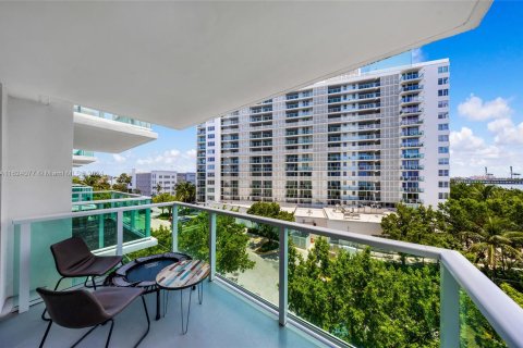 Condominio en venta en Miami Beach, Florida, 1 dormitorio, 79.15 m2 № 1270710 - foto 19