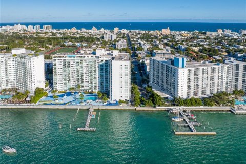 Condominio en venta en Miami Beach, Florida, 1 dormitorio, 79.15 m2 № 1270710 - foto 4