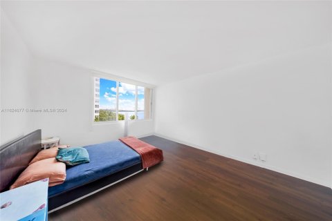 Condominio en venta en Miami Beach, Florida, 1 dormitorio, 79.15 m2 № 1270710 - foto 10