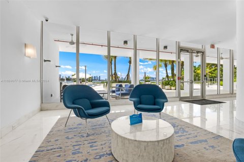 Condominio en venta en Miami Beach, Florida, 1 dormitorio, 79.15 m2 № 1270710 - foto 24