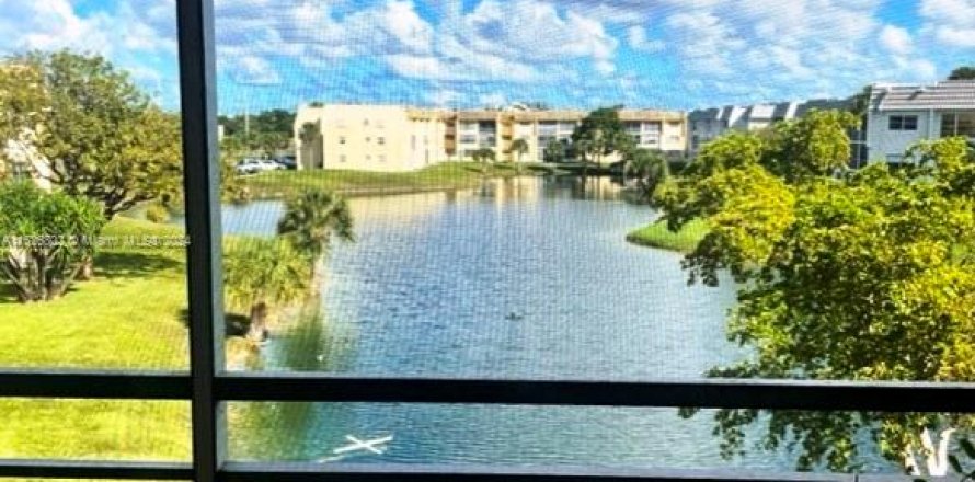 Condo in Sunrise, Florida, 2 bedrooms  № 1281054