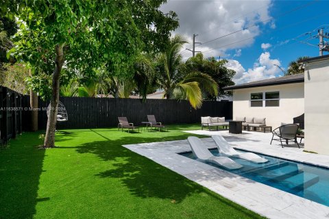 Villa ou maison à vendre à Fort Lauderdale, Floride: 3 chambres, 147.44 m2 № 1332864 - photo 1