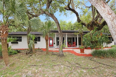 Villa ou maison à vendre à Palmetto Bay, Floride: 3 chambres, 212.93 m2 № 1270411 - photo 8