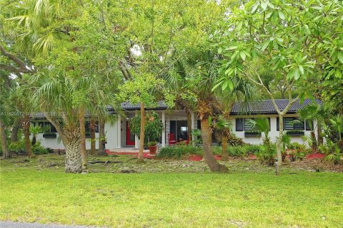 Villa ou maison à vendre à Palmetto Bay, Floride: 3 chambres, 212.93 m2 № 1270411 - photo 7