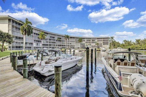 Condo in Deerfield Beach, Florida, 3 bedrooms  № 1208107 - photo 24