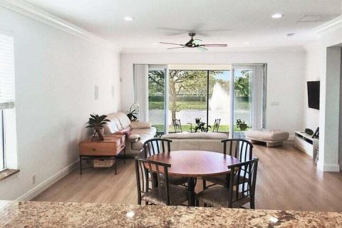 Casa en venta en Royal Palm Beach, Florida, 3 dormitorios, 252.69 m2 № 1208019 - foto 10