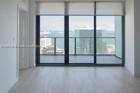 Condominio en venta en Miami, Florida, 1 dormitorio, 81.75 m2 № 1435533 - foto 4