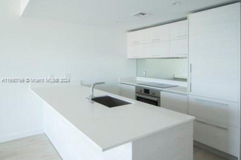 Condominio en venta en Miami, Florida, 1 dormitorio, 81.75 m2 № 1435533 - foto 6