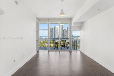 Condominio en venta en Miami, Florida, 2 dormitorios, 106.09 m2 № 1435532 - foto 13