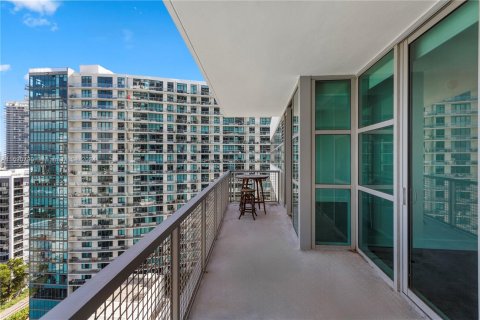 Condominio en venta en Miami, Florida, 2 dormitorios, 106.09 m2 № 1435532 - foto 27