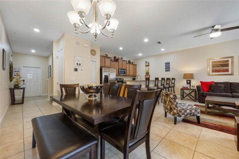 Touwnhouse à vendre à Kissimmee, Floride: 4 chambres, 176.7 m2 № 1361023 - photo 25