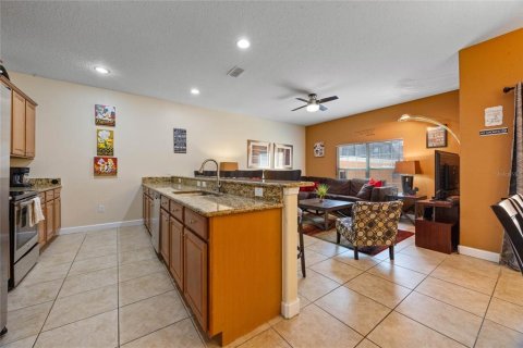 Touwnhouse à vendre à Kissimmee, Floride: 4 chambres, 176.7 m2 № 1361023 - photo 27