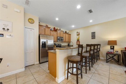 Touwnhouse à vendre à Kissimmee, Floride: 4 chambres, 176.7 m2 № 1361023 - photo 30