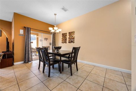 Townhouse in Kissimmee, Florida 4 bedrooms, 176.7 sq.m. № 1361023 - photo 24