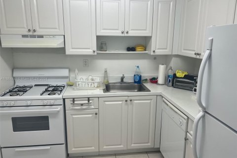 Condominio en venta en Miami, Florida, 2 dormitorios, 101.17 m2 № 1379049 - foto 3