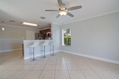 Casa en alquiler en Miramar, Florida, 4 dormitorios, 195.19 m2 № 1379011 - foto 13