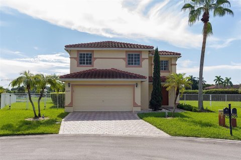 Casa en alquiler en Miramar, Florida, 4 dormitorios, 195.19 m2 № 1379011 - foto 1