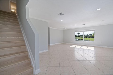 Casa en alquiler en Miramar, Florida, 4 dormitorios, 195.19 m2 № 1379011 - foto 5