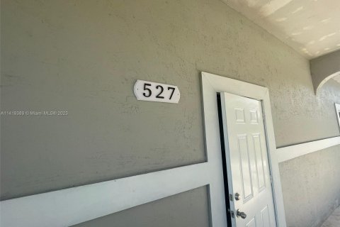 Casa en venta en Clewiston, Florida, 3 dormitorios № 617281 - foto 10